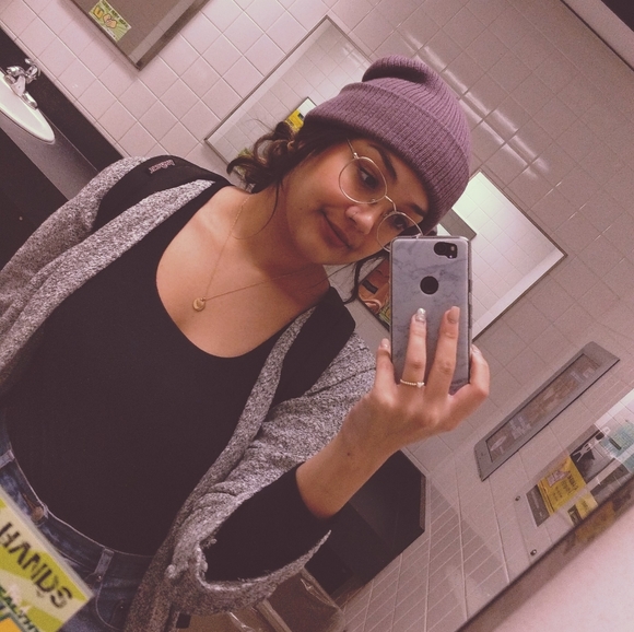 Meet your Posher, Shaina - Picture 3 of 3